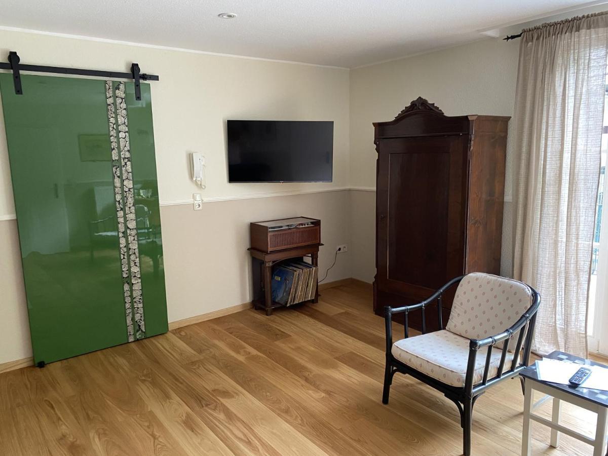 באד קארלסהפן Eine Gemuetliche Ferienwohnung Mit Garten מראה חיצוני תמונה